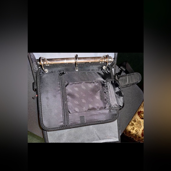 Case it Binder. $20 - Picture 8 of 8